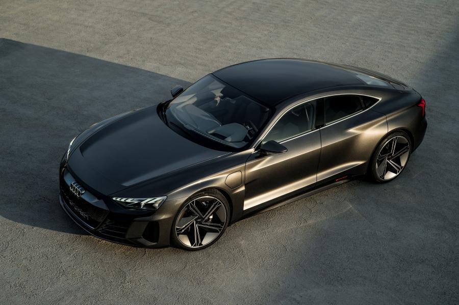  Audi e-tron GT Concept 2018 года  (фото 9 из 69)